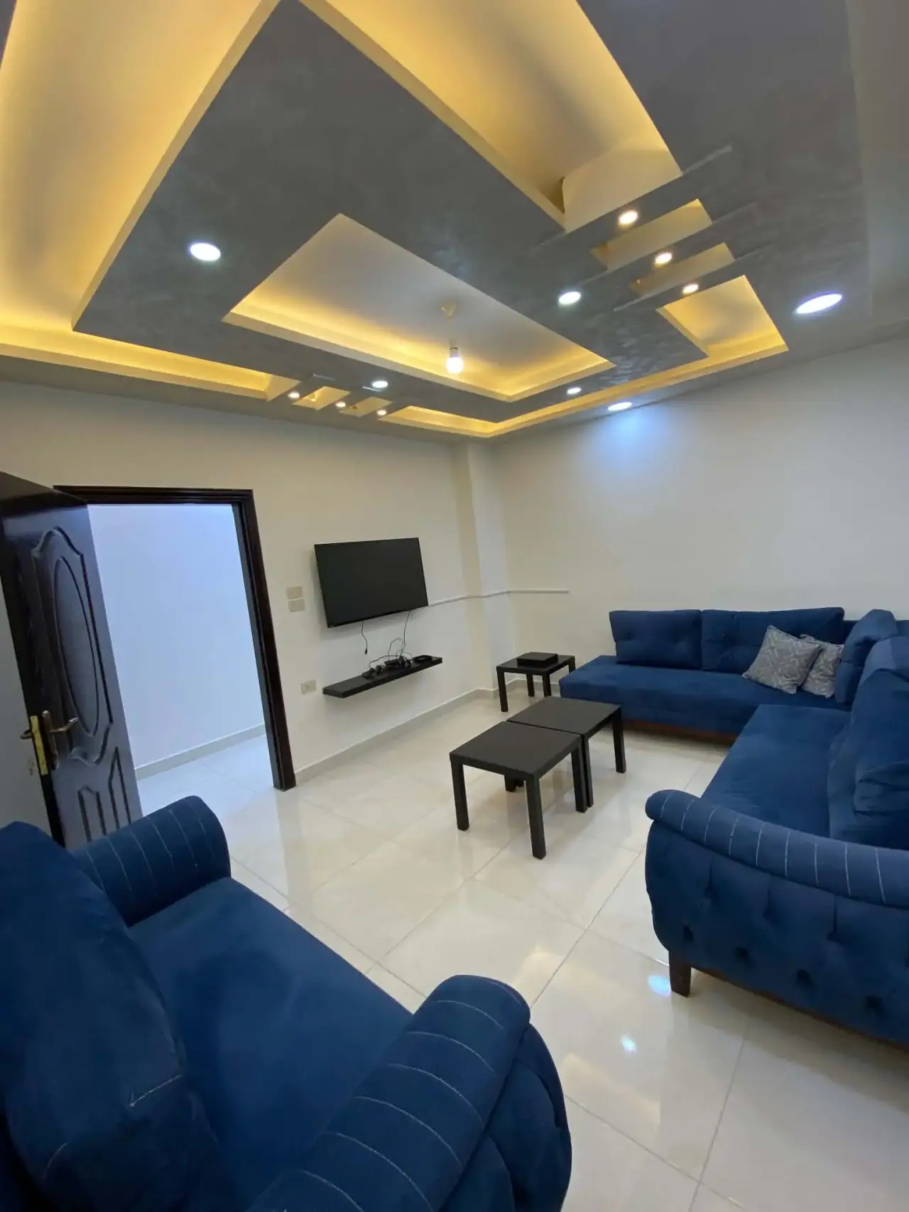 Owner selling a 150 m² first-floor 3-bedroom flat in Al Rahebat Al Wardiah