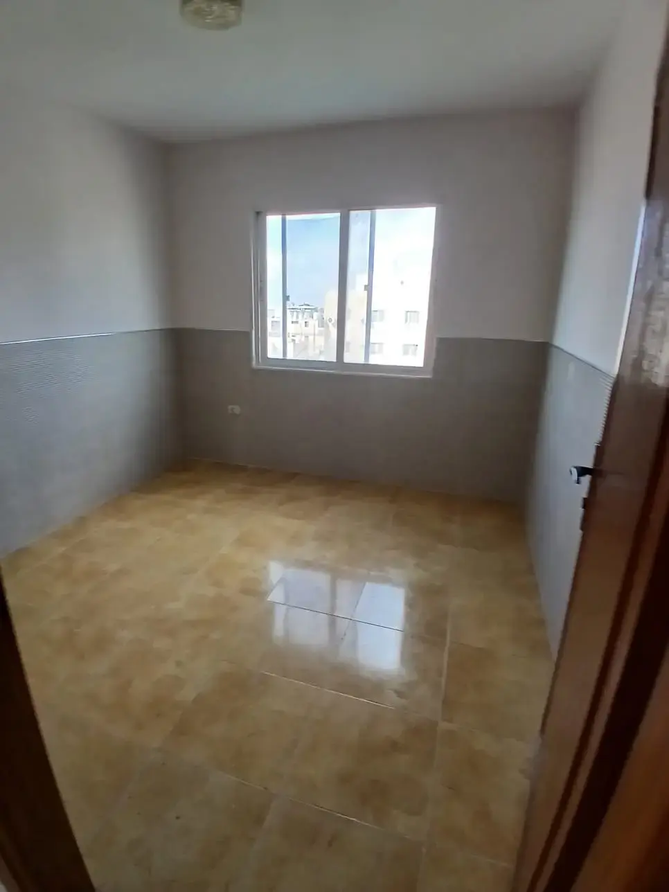 Apartment for rent in University Street – photo 5