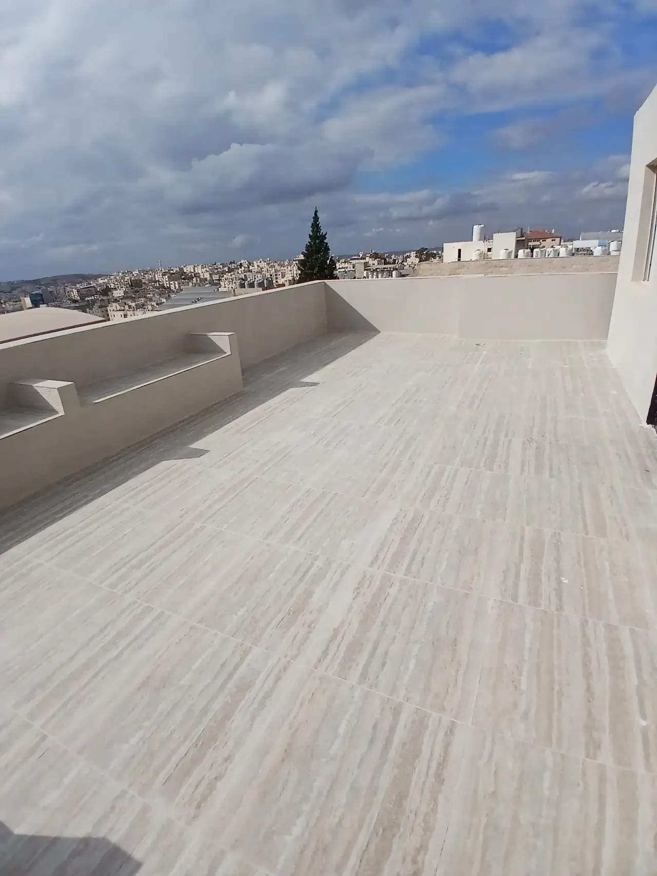 Apartment for rent in University Street – photo 11