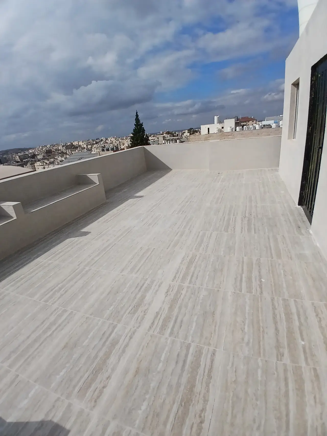 Apartment for rent in University Street – photo 9