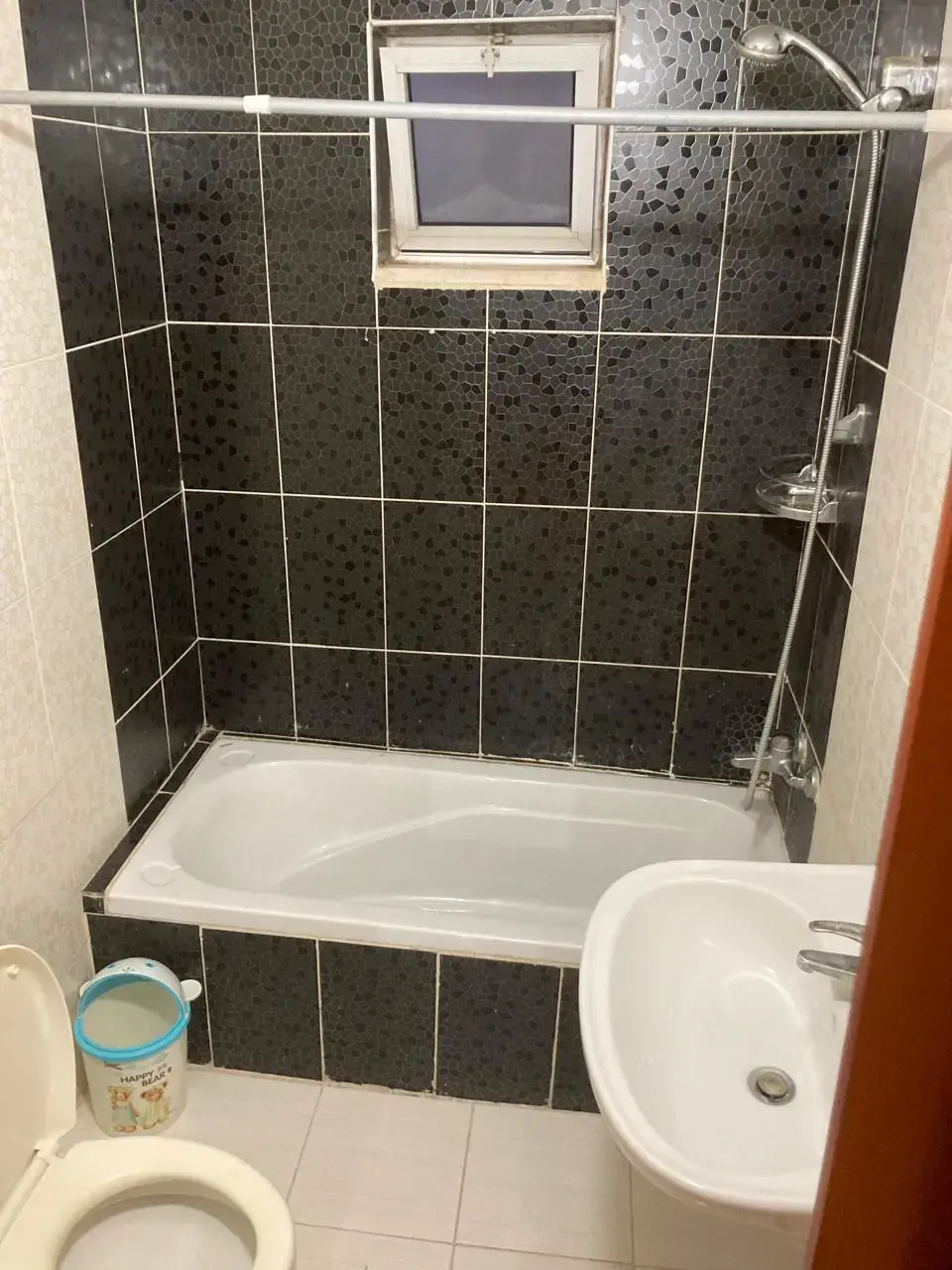 Apartment for rent in University Street – photo 12