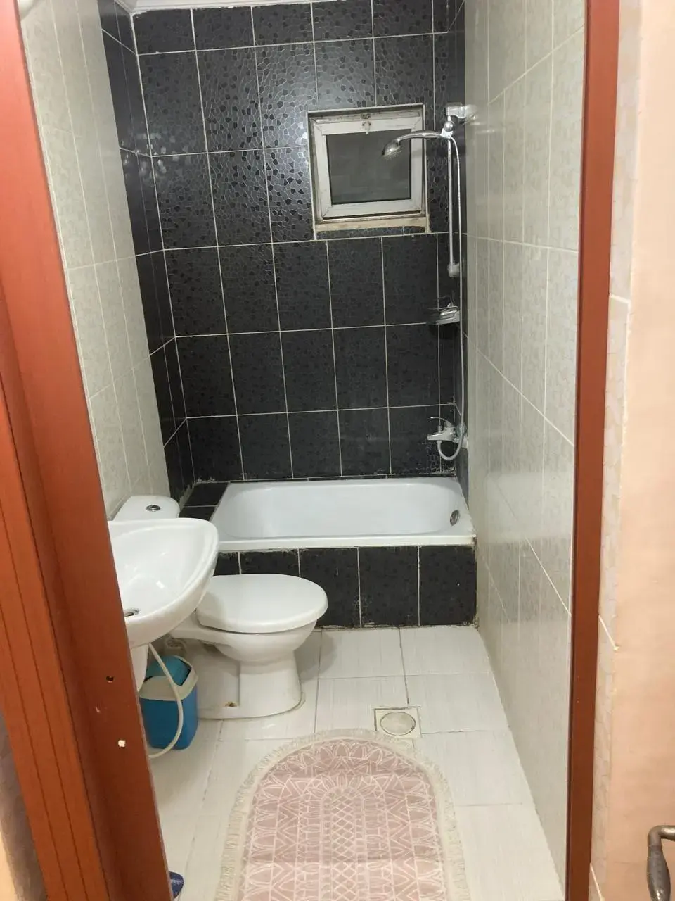 Apartment for rent in University Street – photo 13