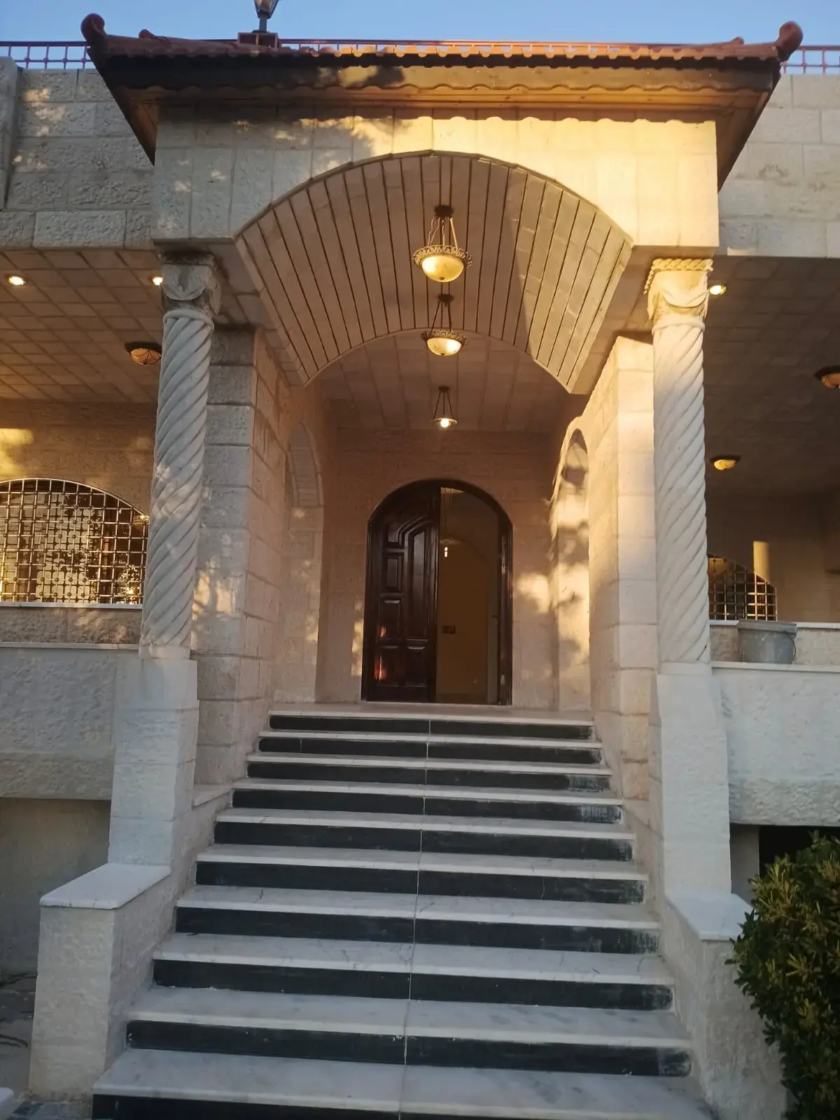 Villa for rent in Al Hay Al Sharqy – photo 2