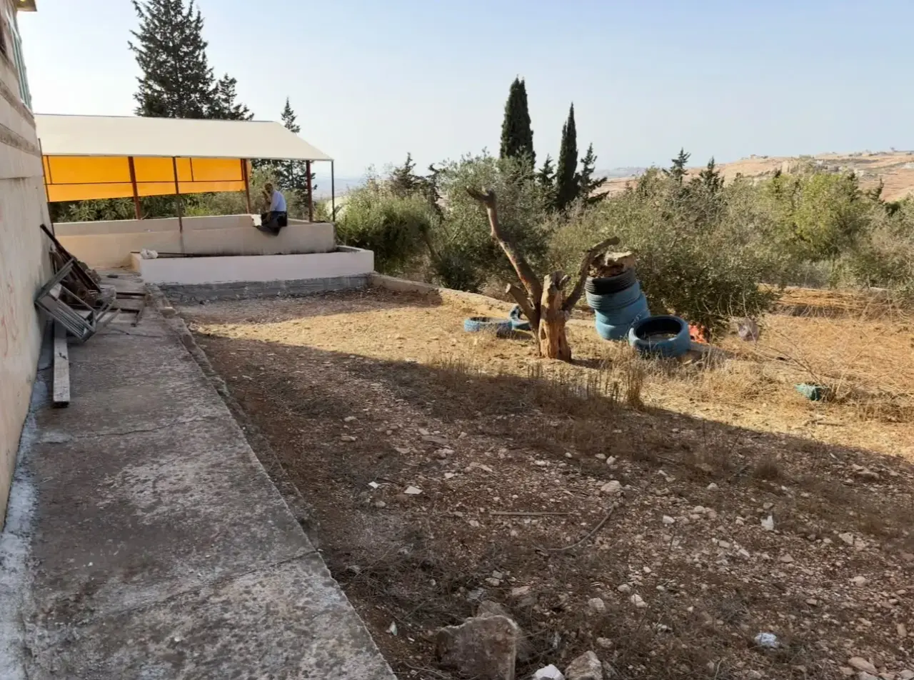أرض للبيع في Bait Ras – صورة 7