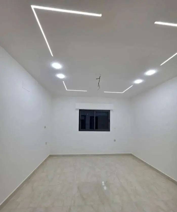 Apartment for sale in Al Sakaneyeh 9 – photo 3
