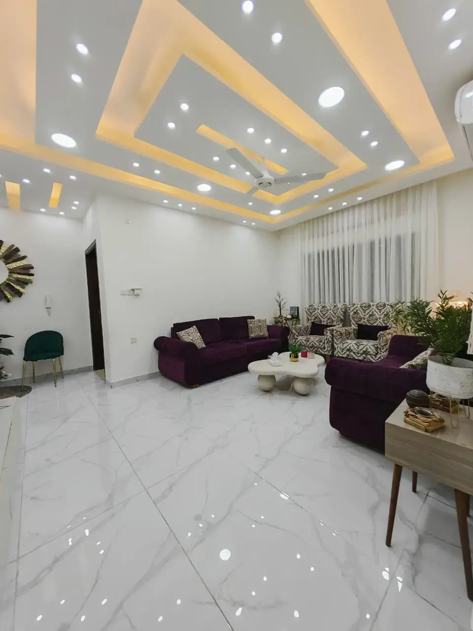 Fourth-floor apartment with permanent sea view for sale in Al Sakaneyeh 5, main street