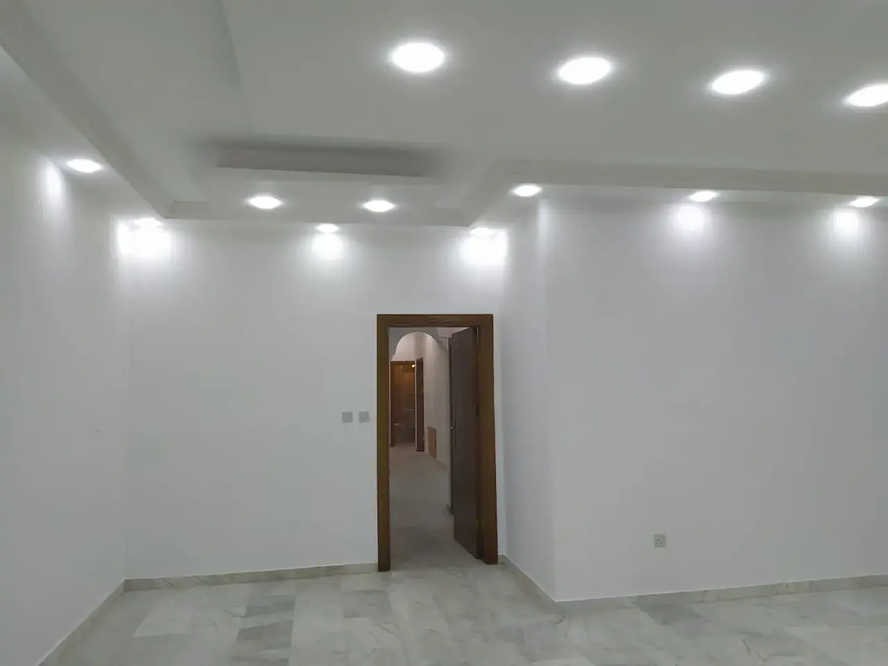 Apartment for sale in Al-Sakaneyeh 8 – photo 2