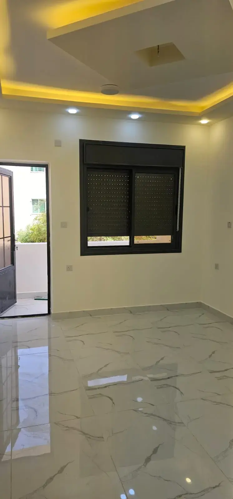 Apartment for sale in Al Sakaneyeh 10 – photo 4