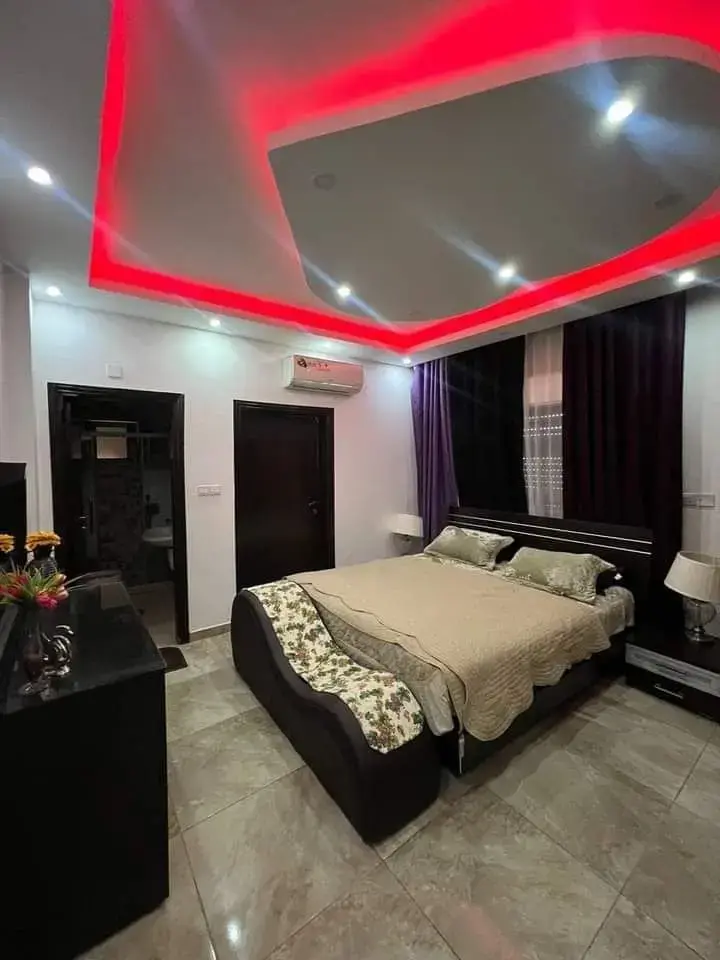 Apartment for rent in Al Sakaneyeh 9 – photo 2