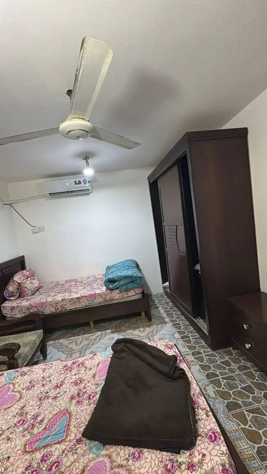 Apartment for rent in Al Sakaneyeh 6 – photo 4