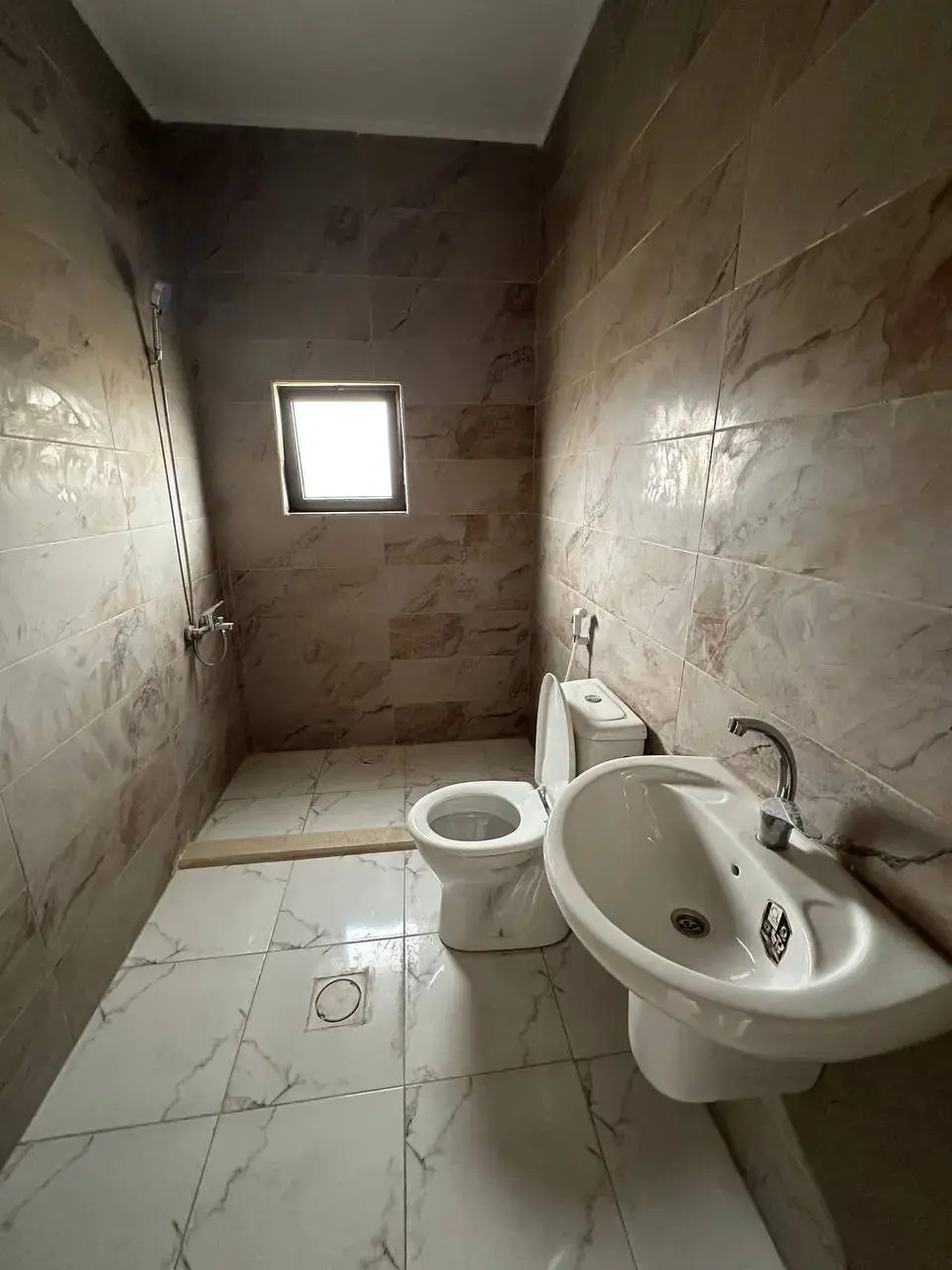 شقة للإيجار في Ein Al-Basha – صورة 11