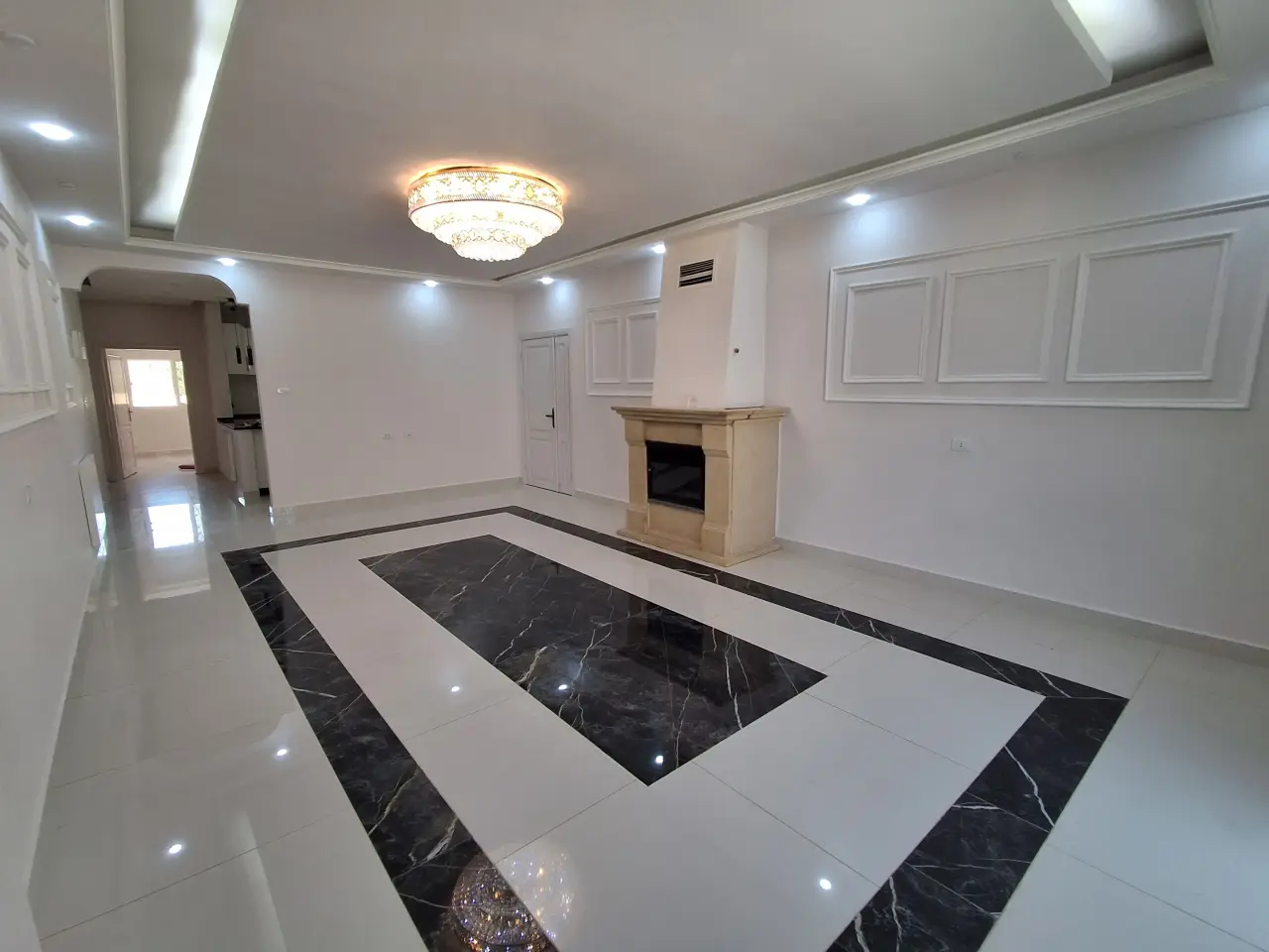 Independent ground-floor apartment with garden and roof, West Mamouniyeh, Madaba