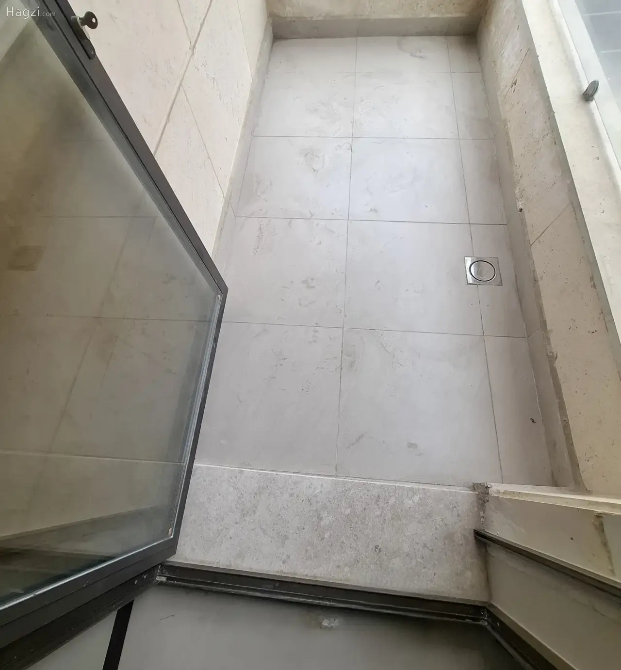 الصورة 2 من 12