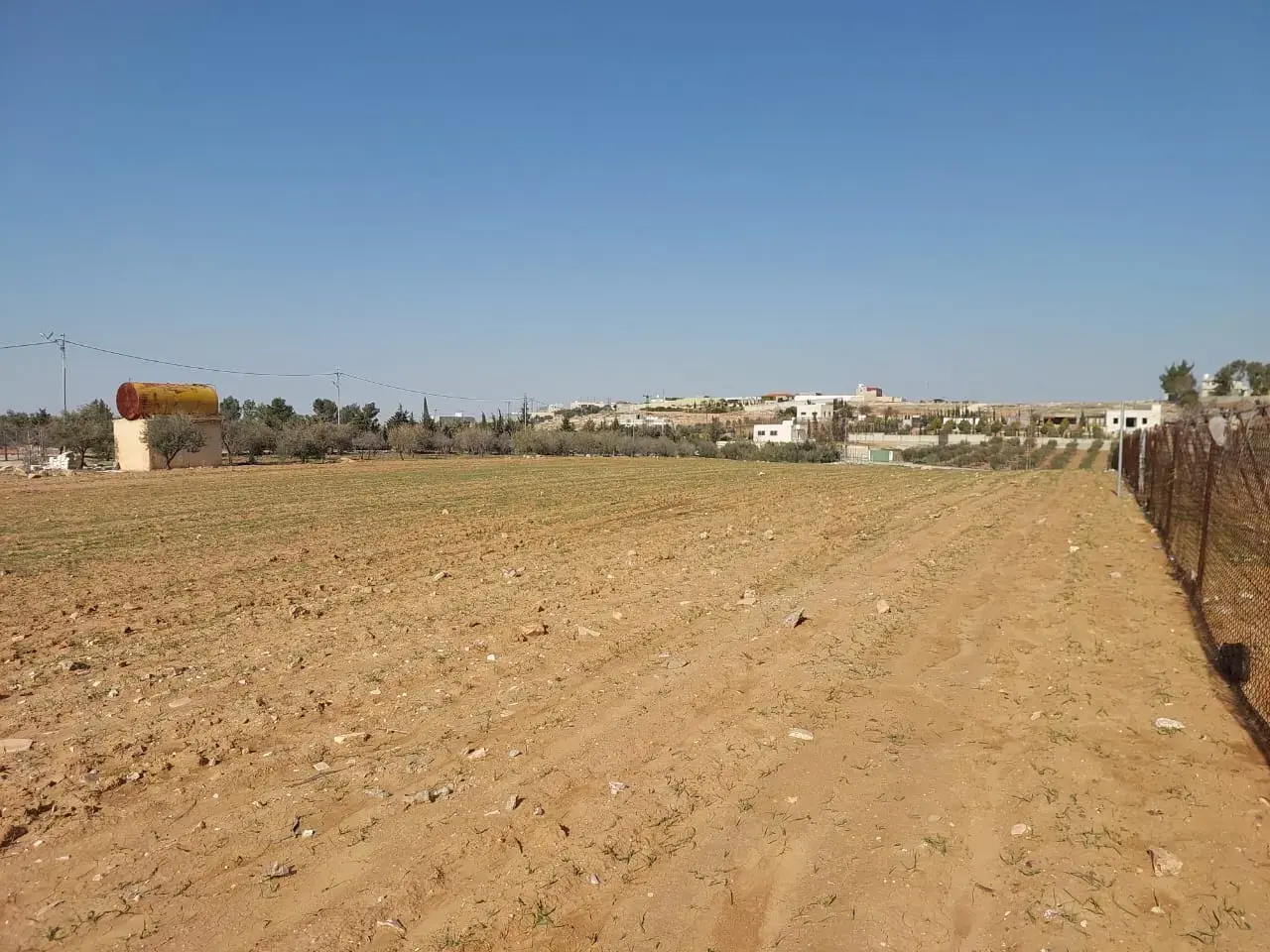 أرض للبيع في Al-Fayha' – صورة 2
