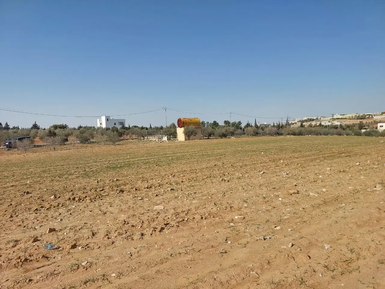 أرض للبيع في Al-Fayha' – صورة 4