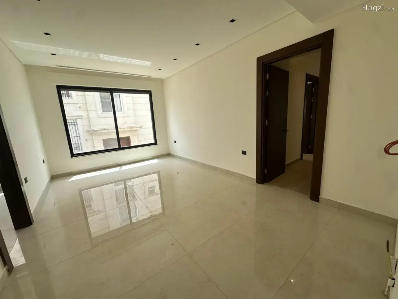 الصورة 3 من 11