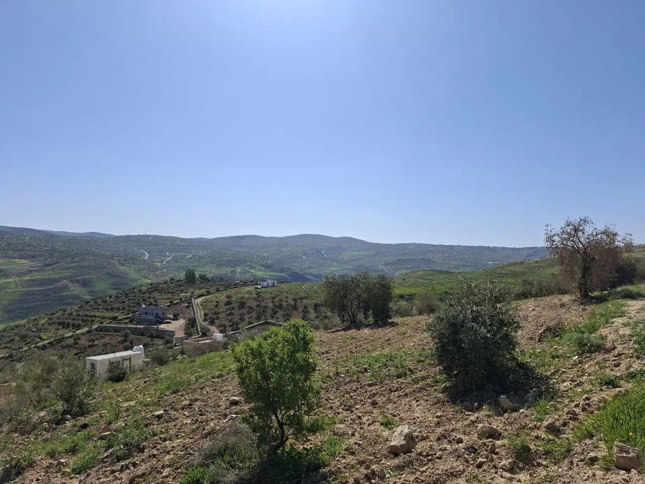 أرض للبيع في Kufair – صورة 2