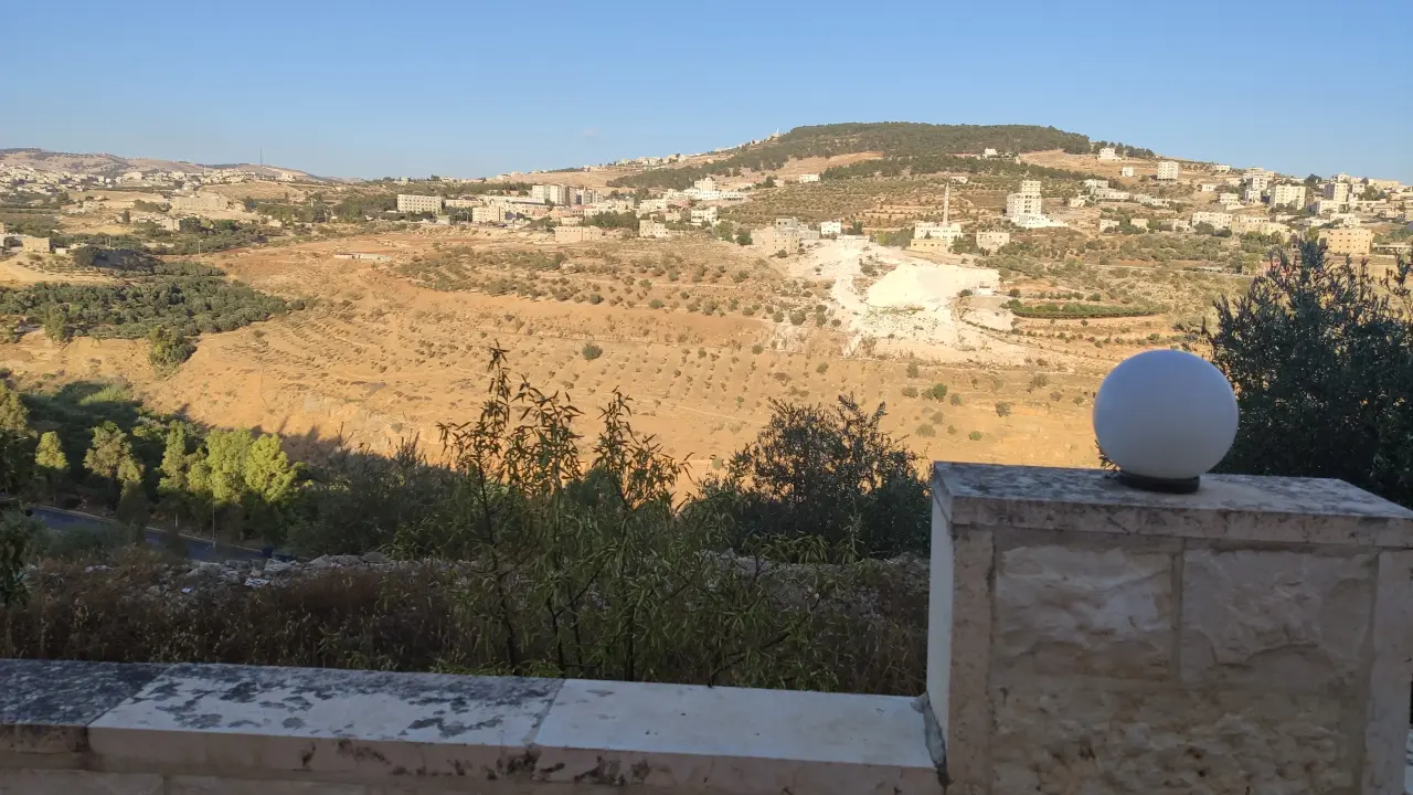 Land for sale in Al-Kittah – photo 3