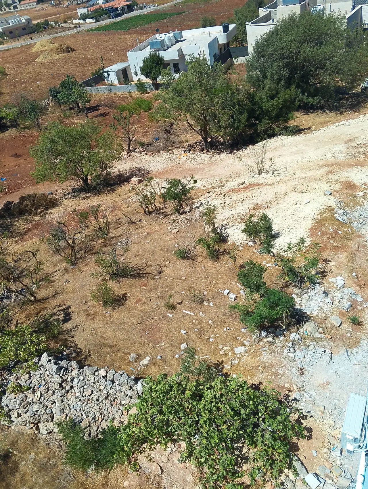 461 m² Residential C plot on two streets for sale in south Ibbin, Ajloun