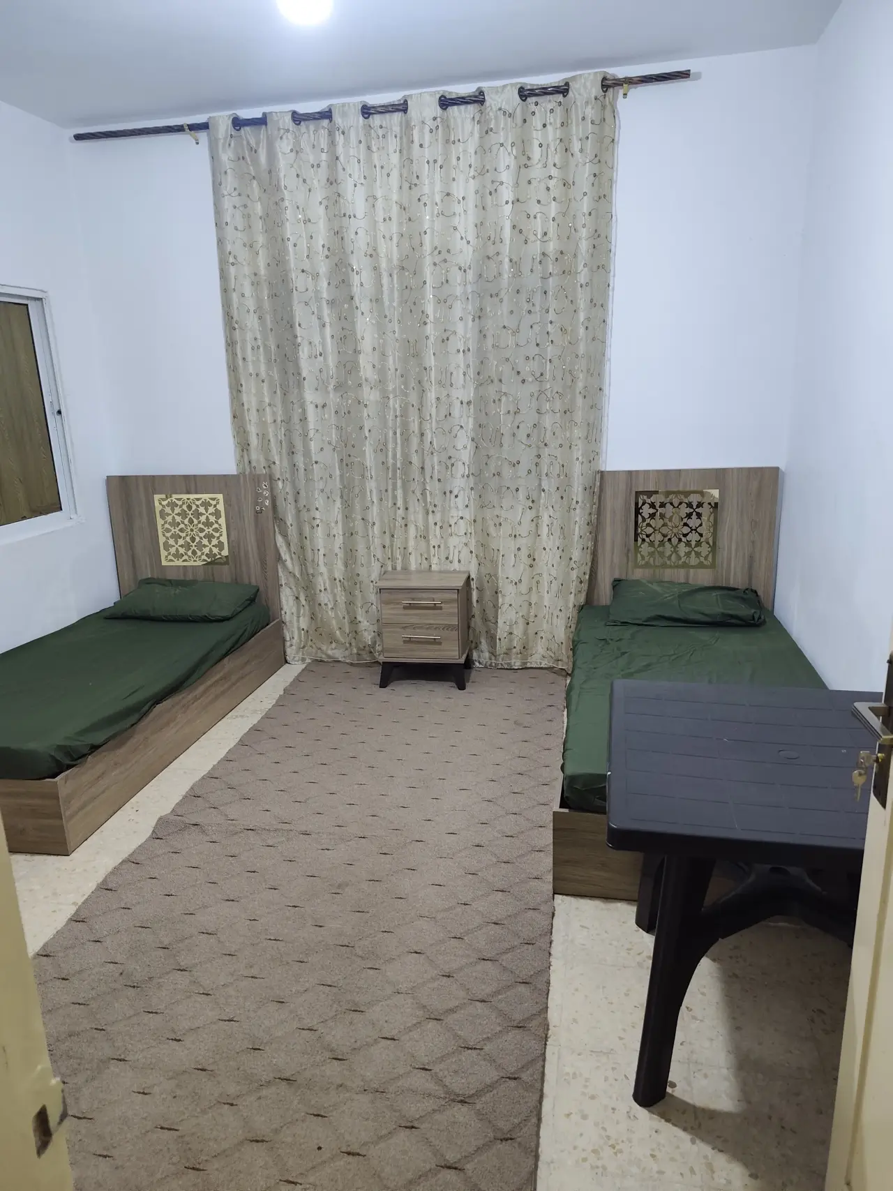 Daily, monthly or yearly: furnished 3-bedroom flat in Al-Thaniyyah, Karak