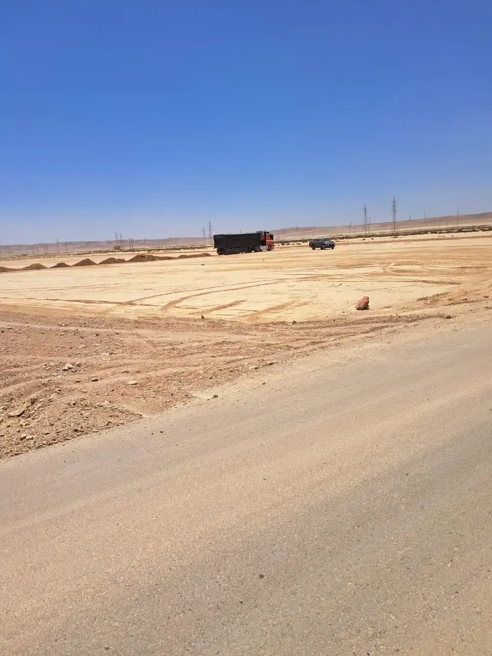 أرض للبيع في Al-Qatraneh – صورة 3