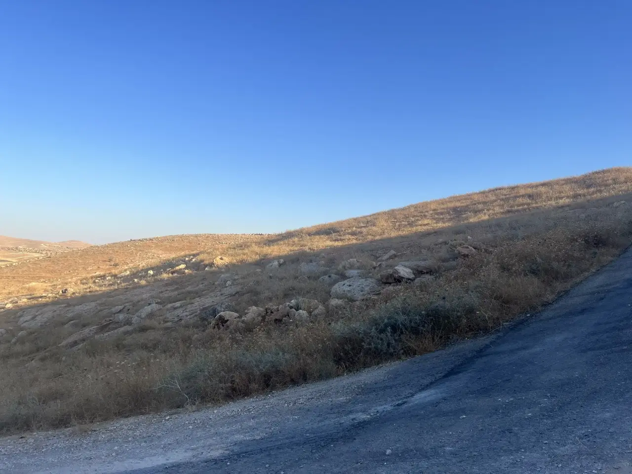 Land for sale in Ain wa Al-Ma'mariyyeh – photo 4
