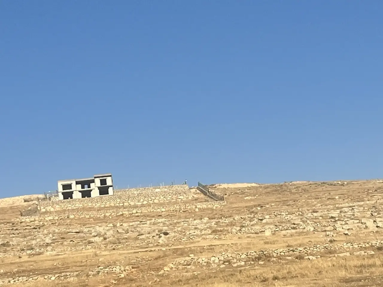 Land for sale in Ain wa Al-Ma'mariyyeh – photo 6