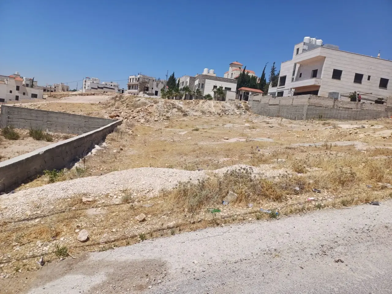 Land for sale in Shafa Badran – photo 4