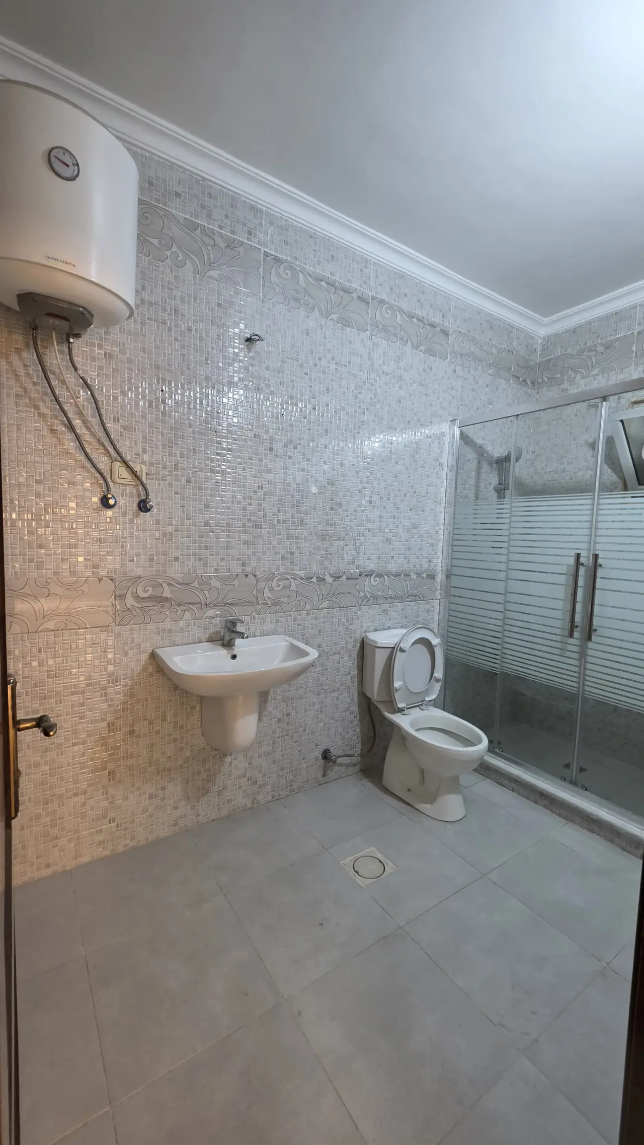 Apartment for sale in Al Hay Al Sharqy – photo 9