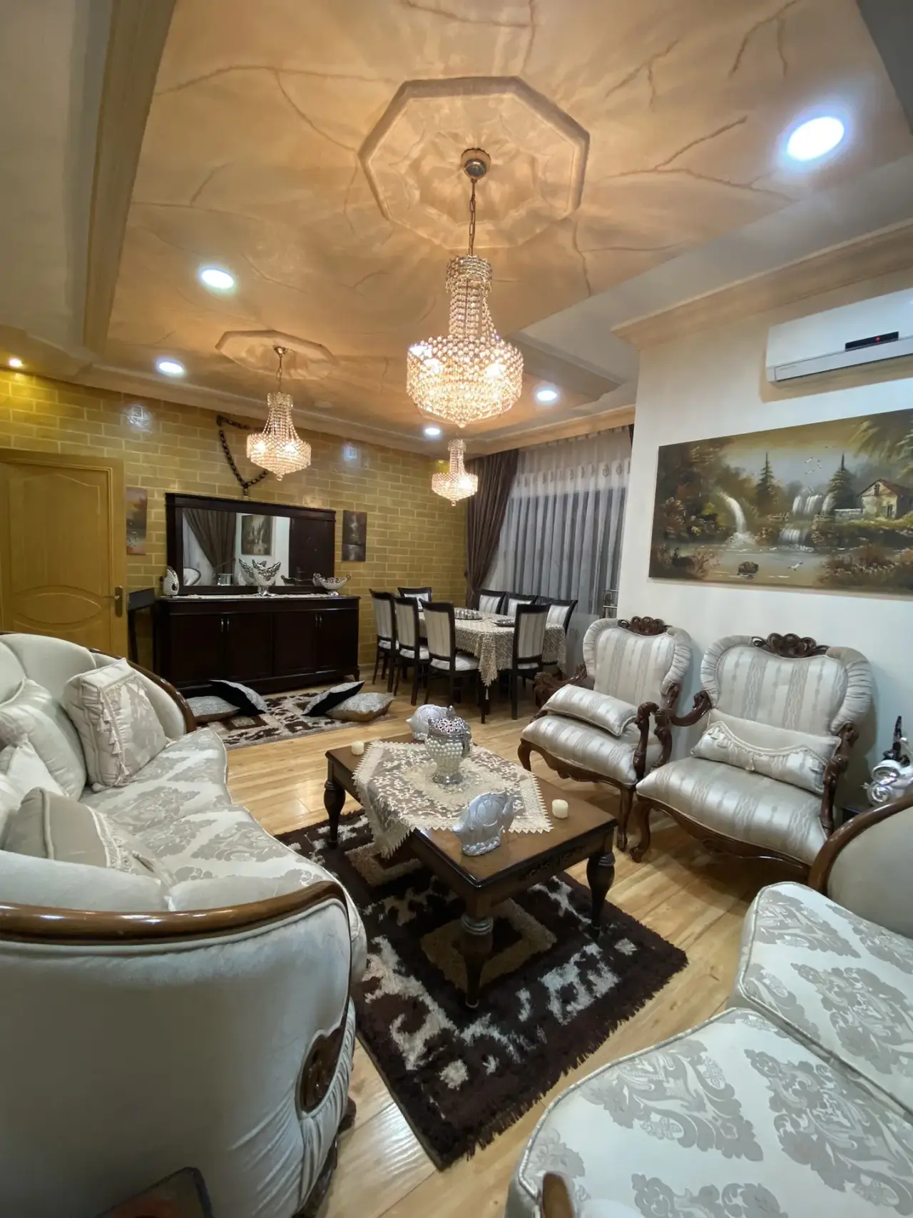 Dahyet Al Ameer Hasan furnished 180 m² flat with a quality finish, for sale