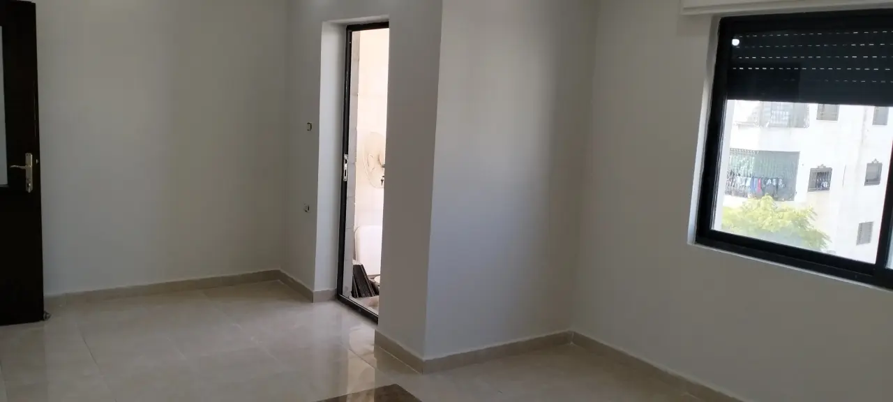 شقة للبيع في جبل الزهور – صورة 2