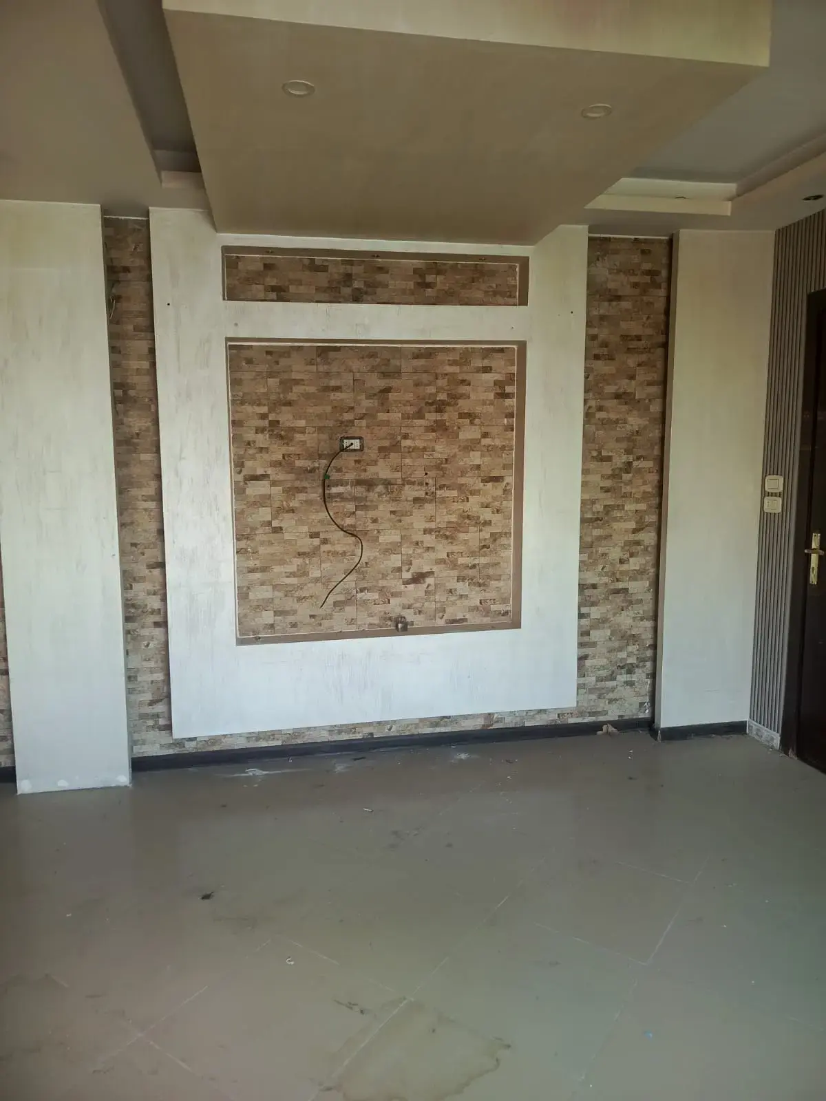 Al Bayader 84 m² flat with 2 bedrooms in a building with lift, fairly priced