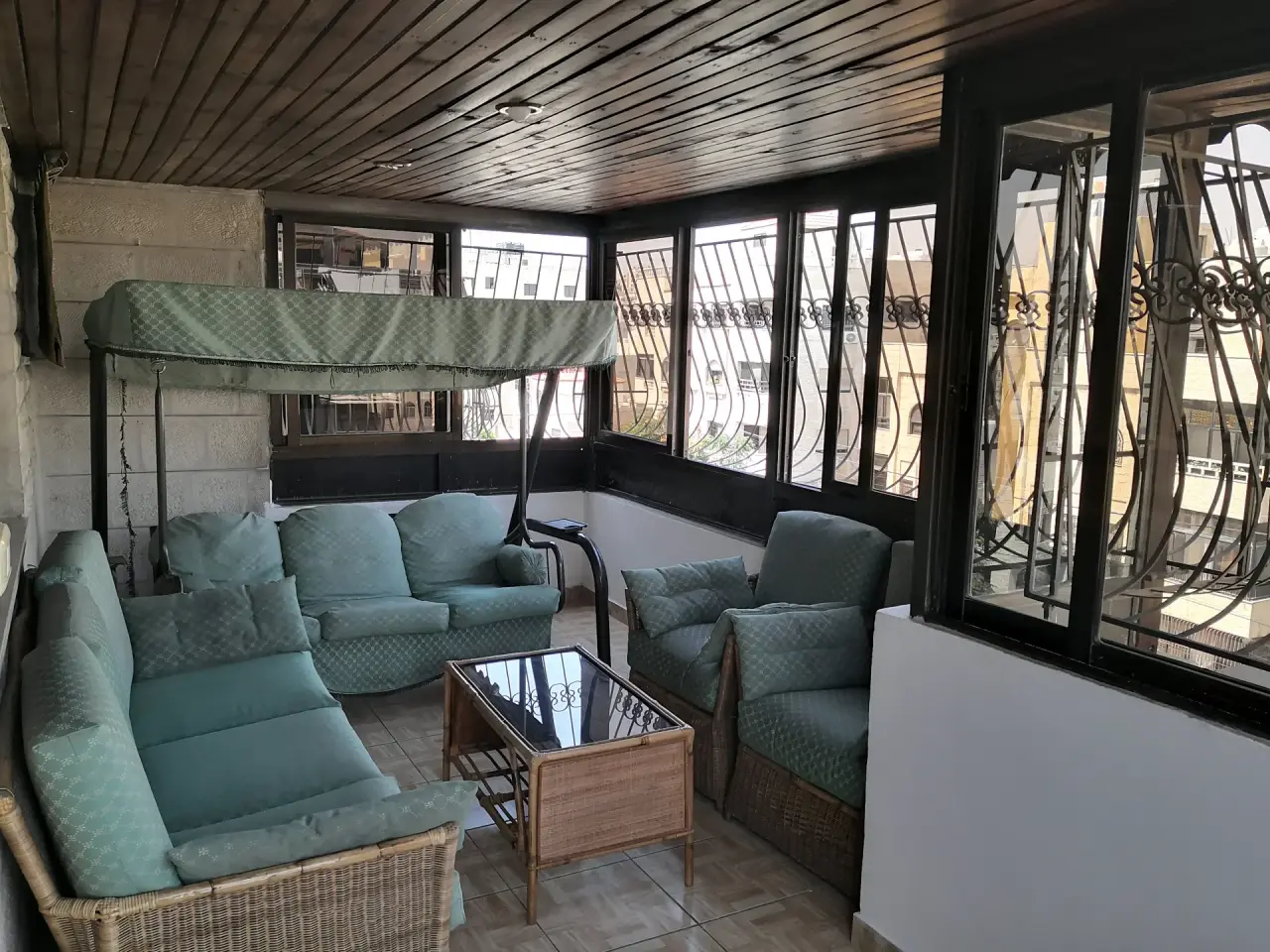 Apartment for sale in Jabal Al Hussain – photo 4