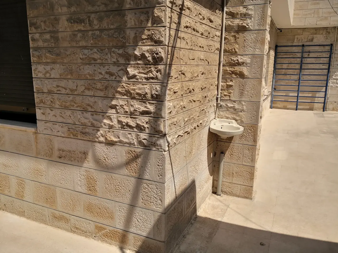 Apartment for sale in Jabal Al Hussain – photo 14