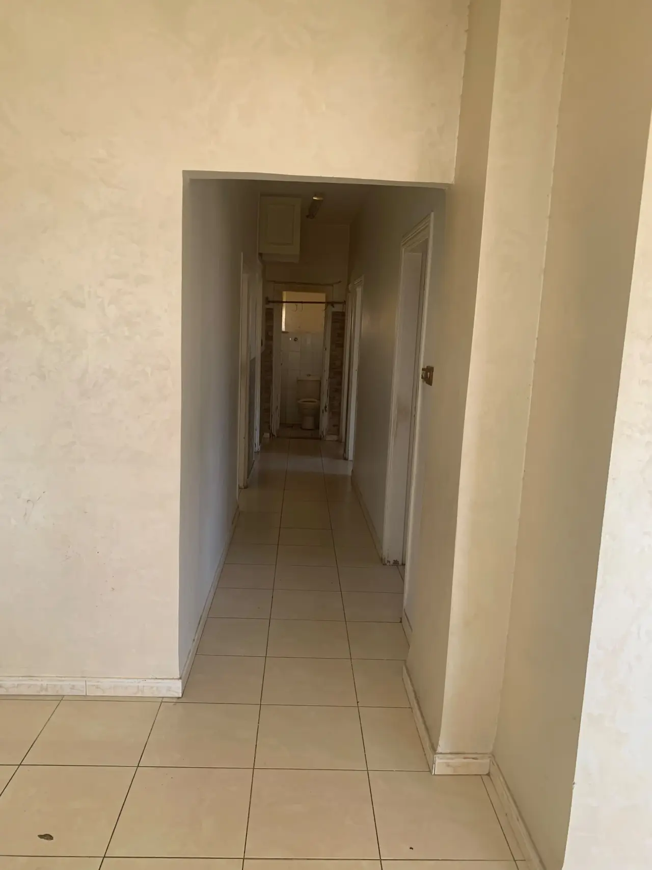 Apartment for sale in Jabal Al Hussain – photo 9