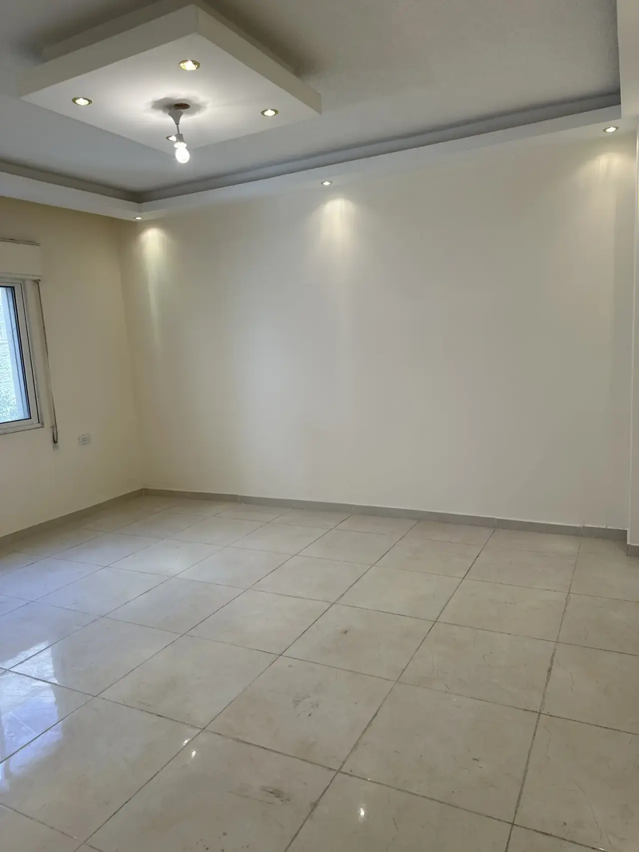 Apartment for sale in Jabal Al Hussain – photo 3