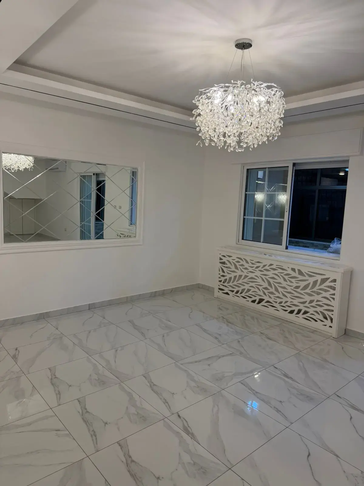 Dahiet Al-Istiqlal duplex, ground and first floor, 180 m² with terrace, heating and AC