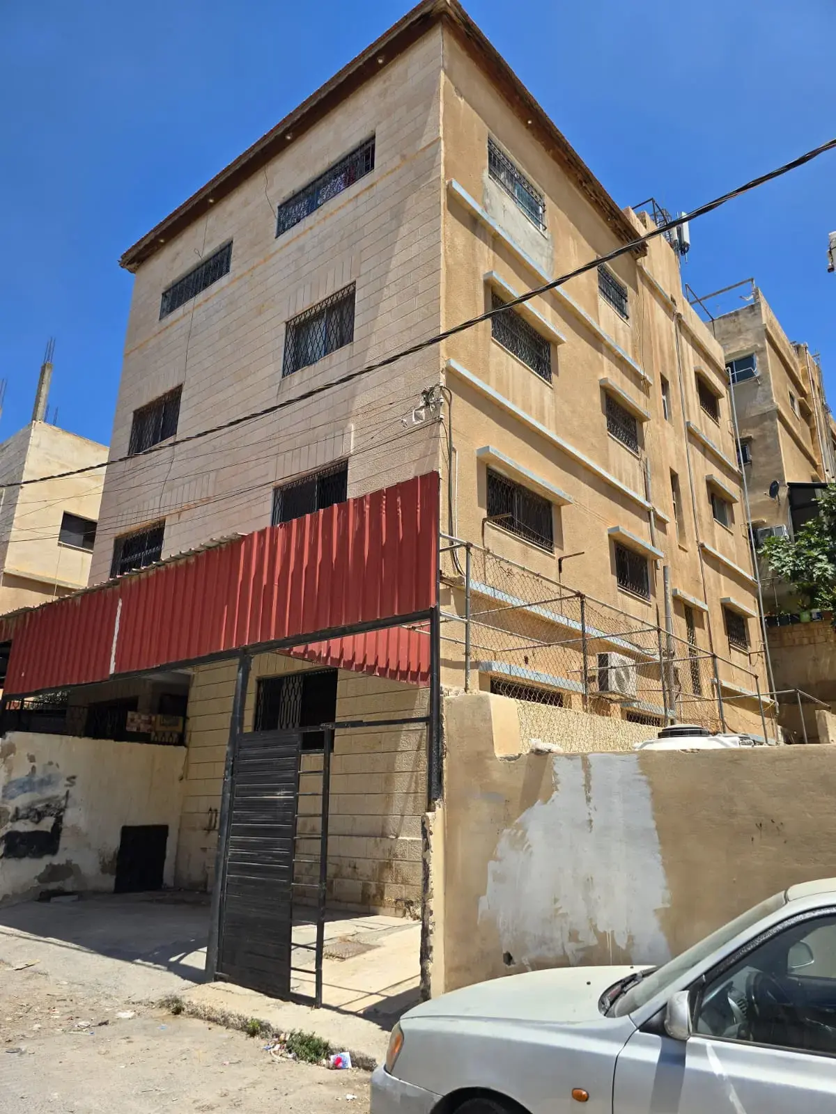 Fully renovated 54 m² apartment for sale on Al-Marjan Street, Jabal Al Manara