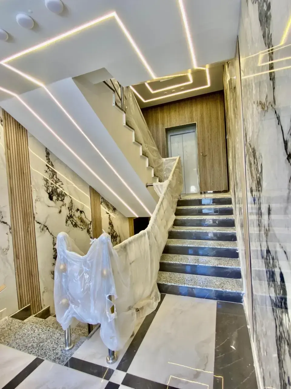 Apartment for sale in Al Yadoodeh – photo 6