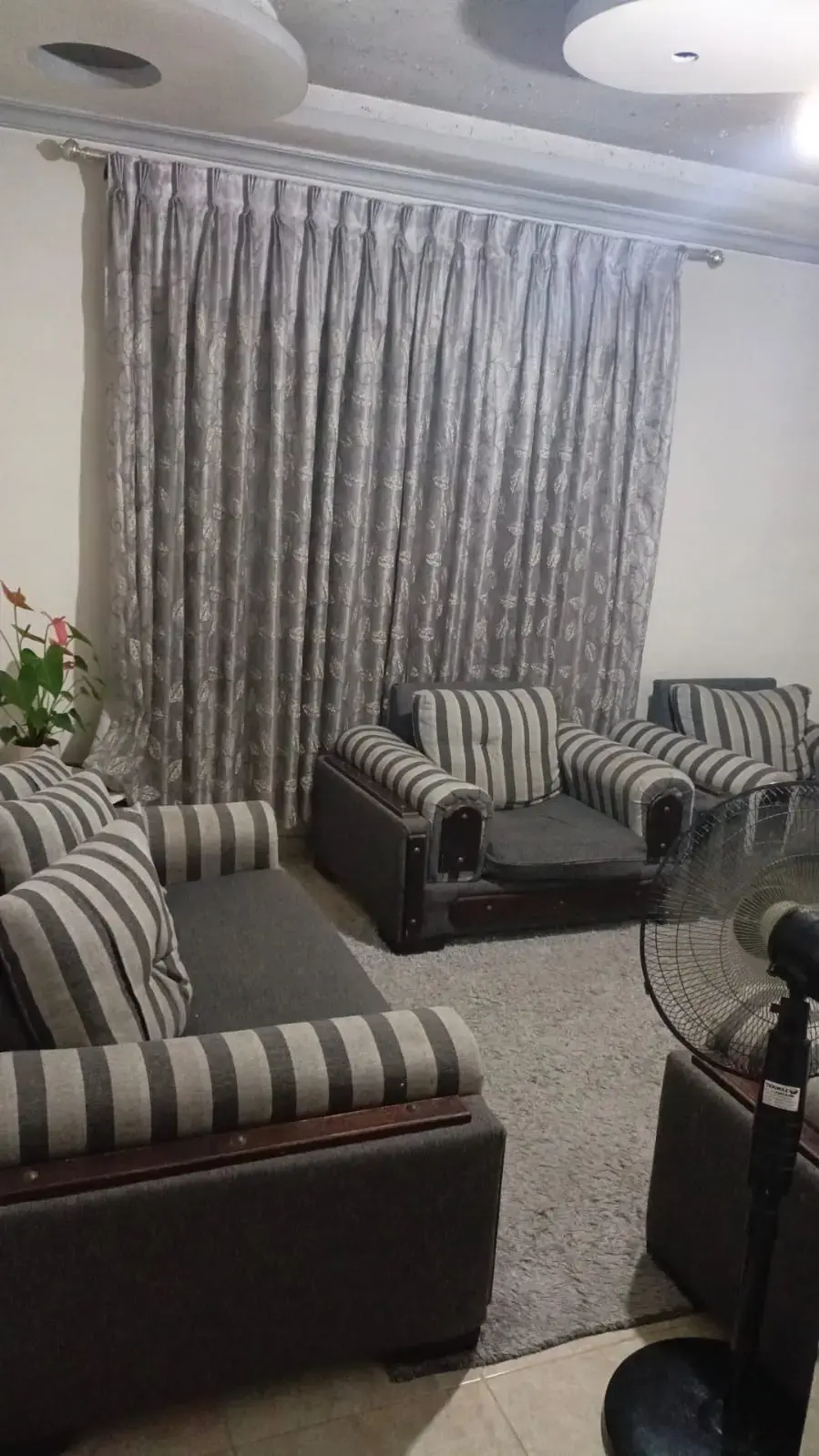Hay Aden, Jabal Al Naser: 4-bedroom 125 m² flat with lift and private garage