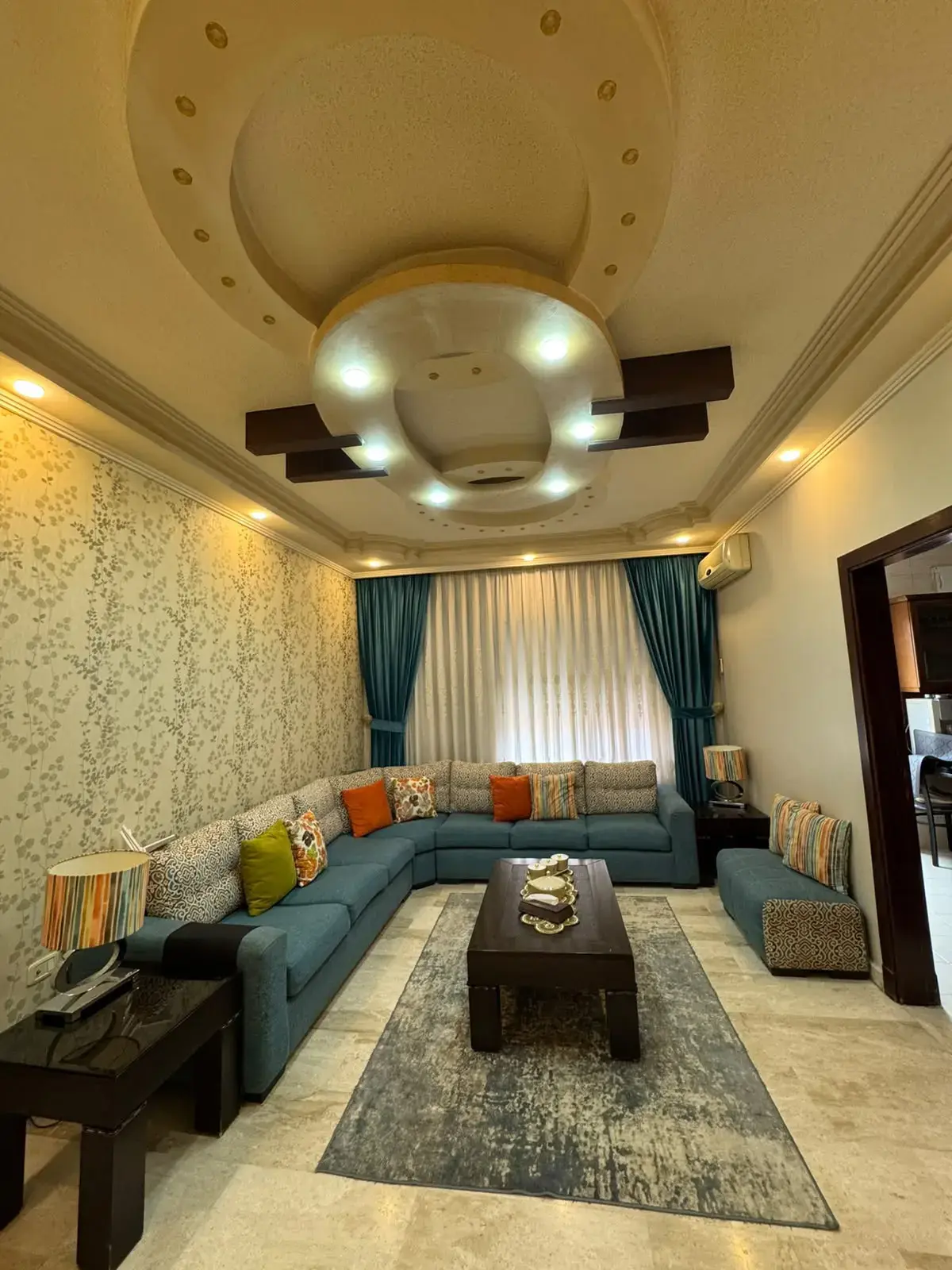 Al Kom, Shafa Badran: 186 m² ground floor with a big outdoor area