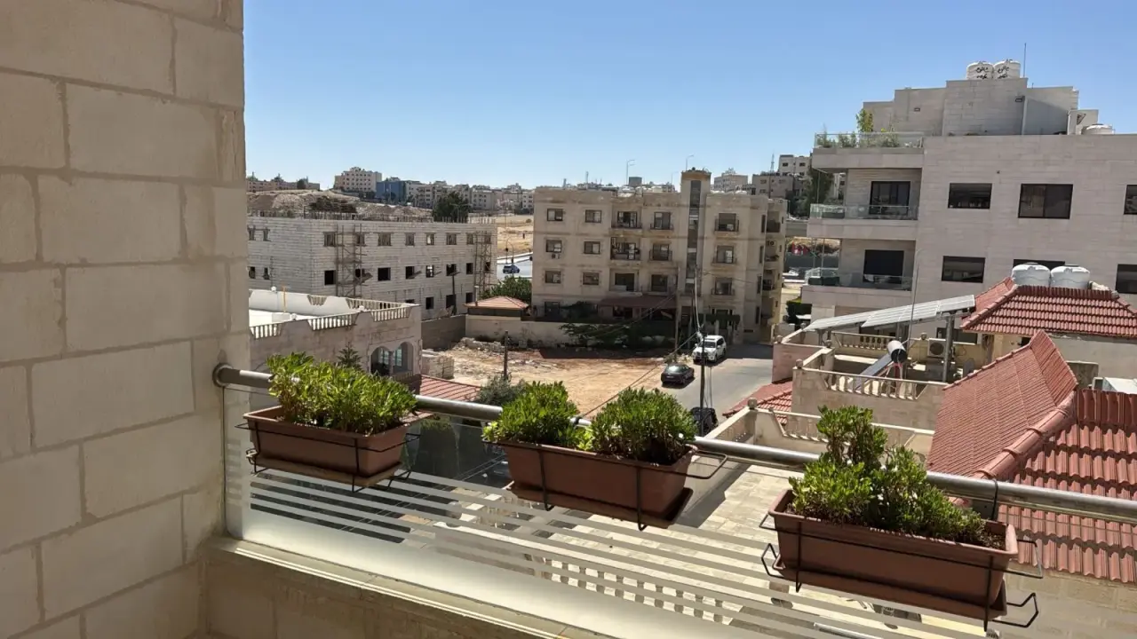 Apartment for rent in Dahyet Al Nakheel – photo 9