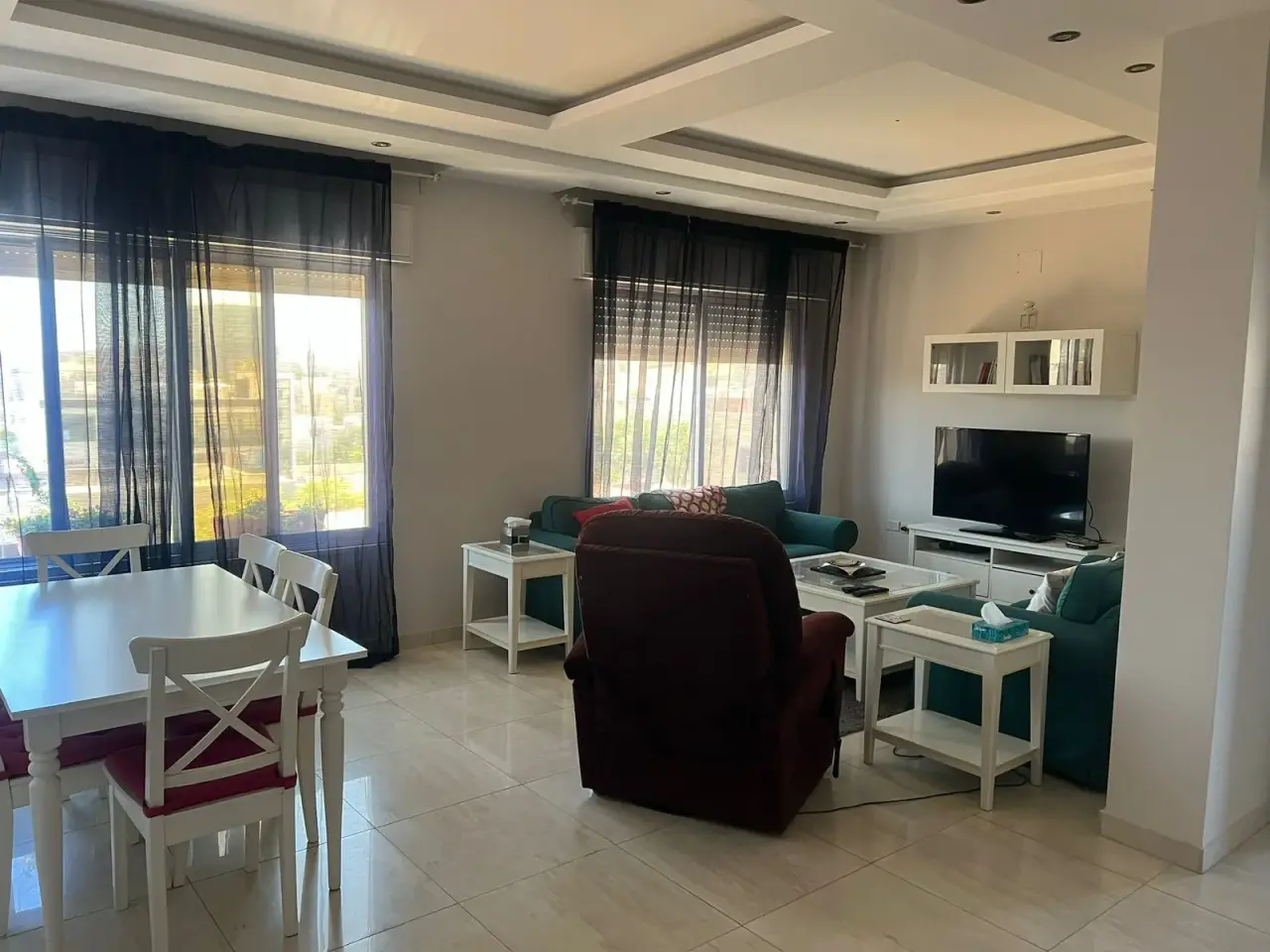 Apartment for rent in Dahyet Al Nakheel – photo 2