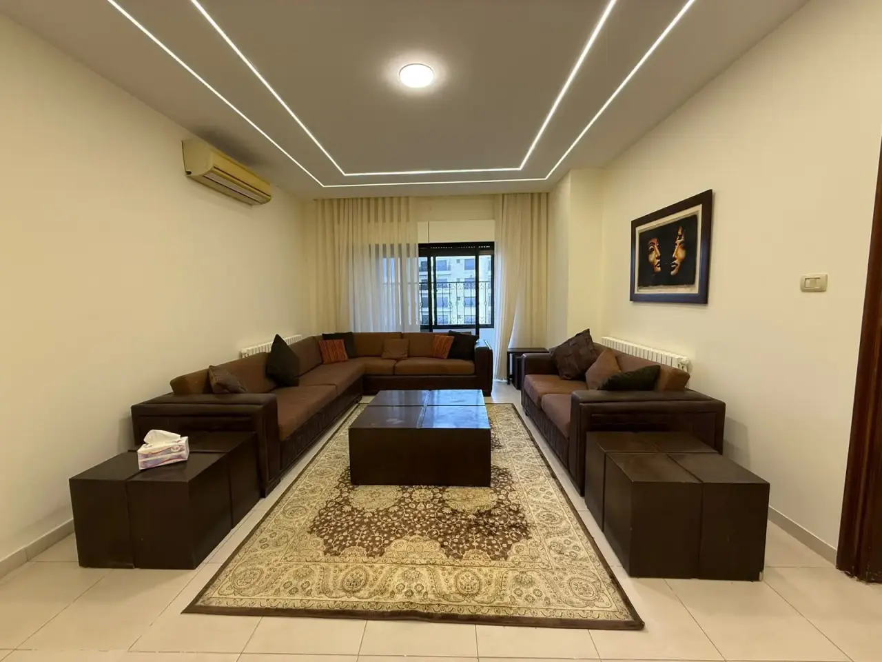 Furnished 205 m² 3-bedroom apartment for rent in Abdoun Al Shamali near the embassies