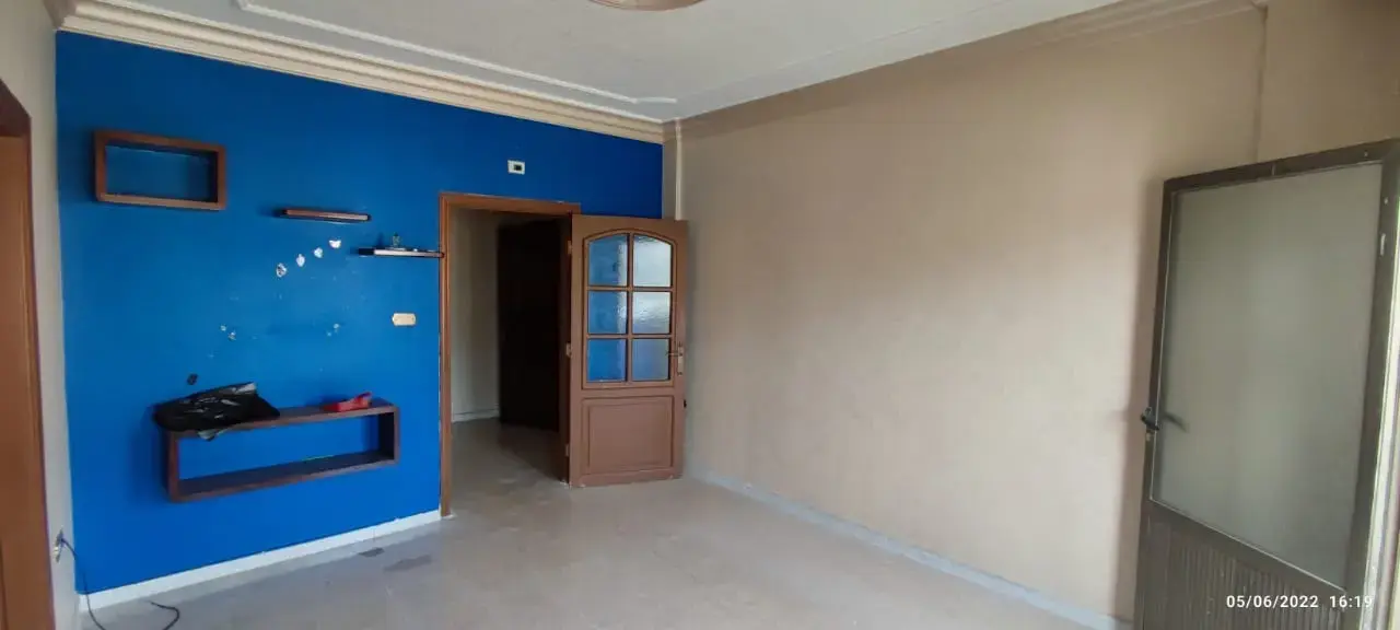 Apartment for rent in Al Ashrafeyeh – photo 4