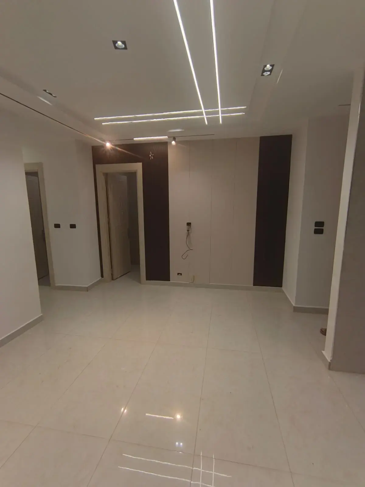 شقة جديدة لم تُسكن 165 م² ثلاث غرف نوم للإيجار في حي المنصور