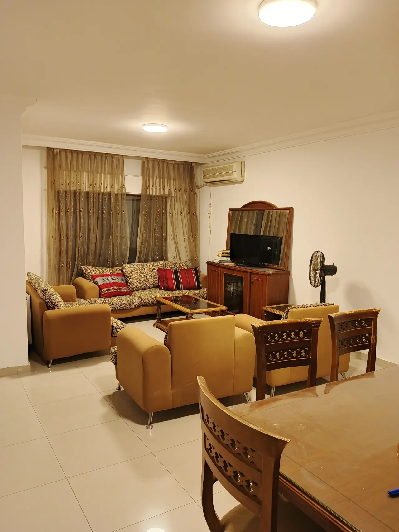 Furnished 150 m² 3-bedroom apartment with city view for rent in Amman