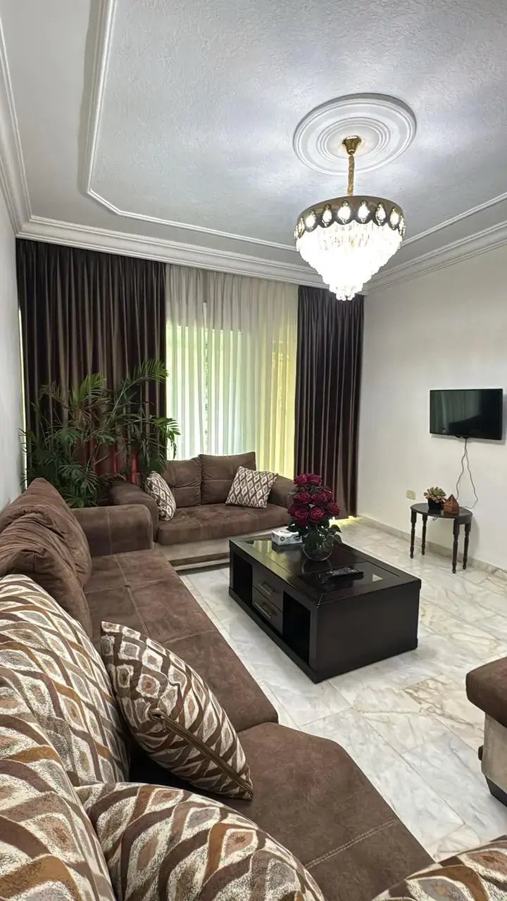 Furnished studio with private entrance and garden for rent near the University of Jordan