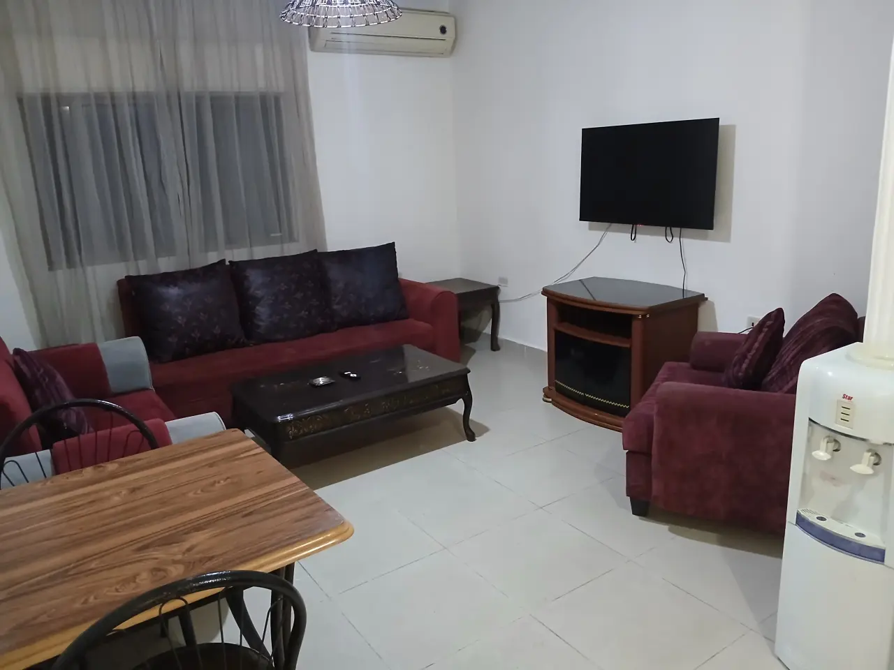Neatly furnished one-bedroom apartment for rent behind Abdullah Ghosheh St, near Mecca St