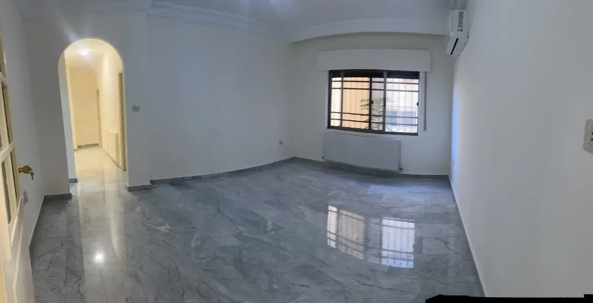 New ACs in a 220 m² 3-bedroom flat for yearly rent in Deir Ghbar